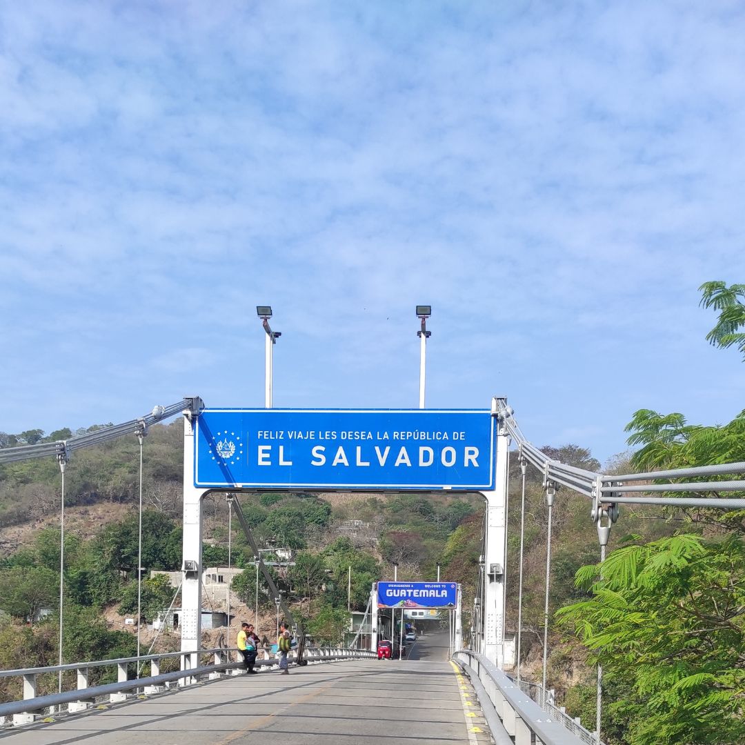 cómo cruzar desde El Salvador a Guatemala por tierra