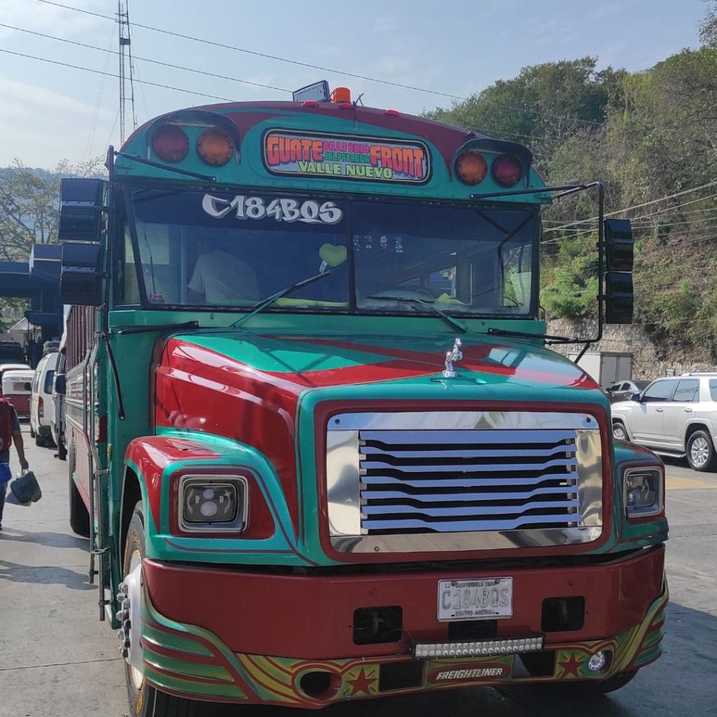 Bus desde Ciudad de Guatemala a Antigua