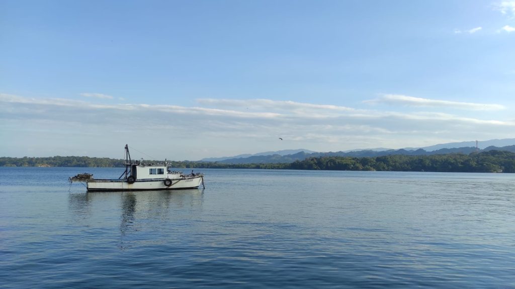 how to travel around guatemala